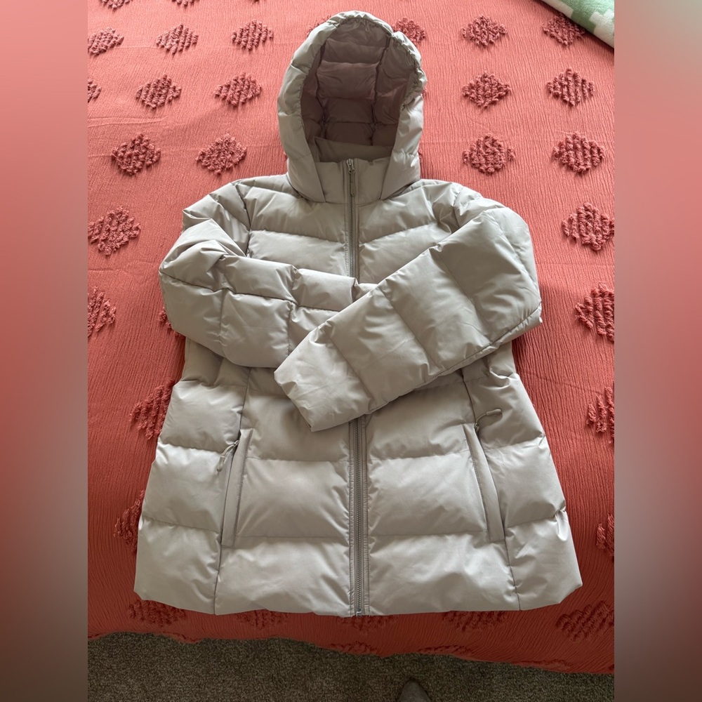 Women's Hooded Puffer Jacket - Cream